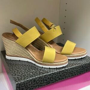 Me Too Wedge Sandals- Style Gaby15